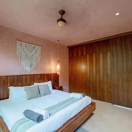 Villa Elegant 2br With 2 Pools & Jungle Views *