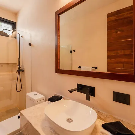 2br With Private Pool & Amenities *