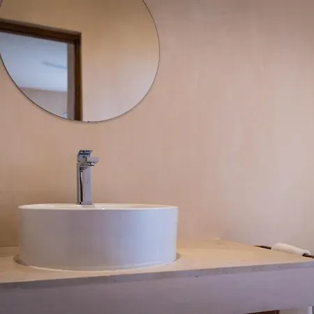 Elegant 3br Penthouse Haven With Private Rooftop Pool & Jungle Views