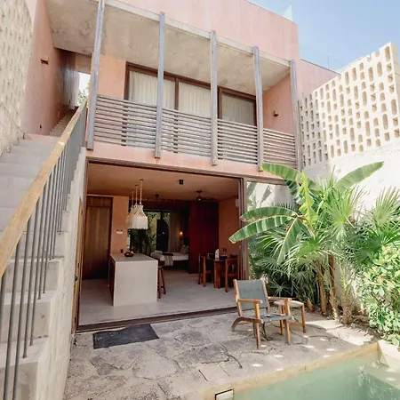 Elegant 2br With 2 Pools & Jungle Views Villa *