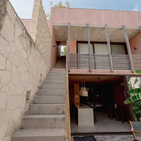 Elegant 2br With 2 Pools & Jungle Views
