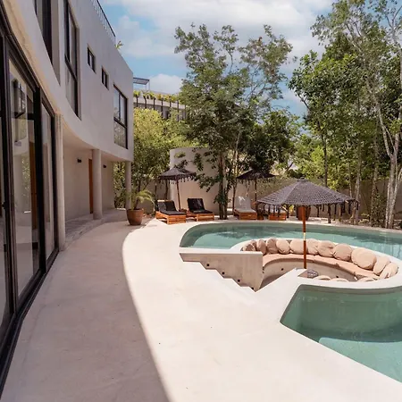 Chumuuk - Modern 5br Sanctuary With Large Pool And Rooftop Terrace Apartment Tulum