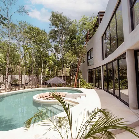 Chumuuk - Modern 5br Sanctuary With Large Pool And Rooftop Terrace Tulum