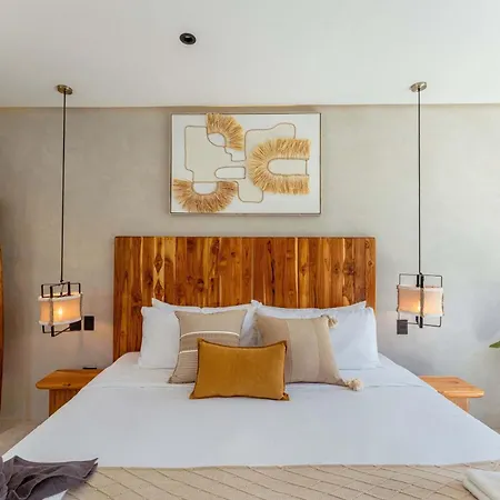 Apartment Chumuuk - Modern 5br Sanctuary With Large Pool And Rooftop Terrace *