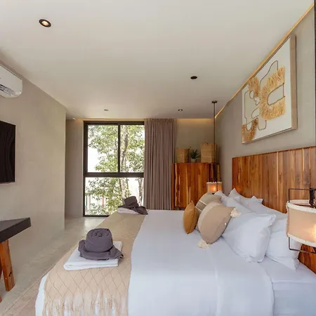 Chumuuk - Modern 5br Sanctuary With Large Pool And Rooftop Terrace Apartment