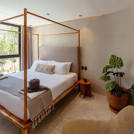 Chumuuk - Modern 5br Sanctuary With Large Pool And Rooftop Terrace Apartment *