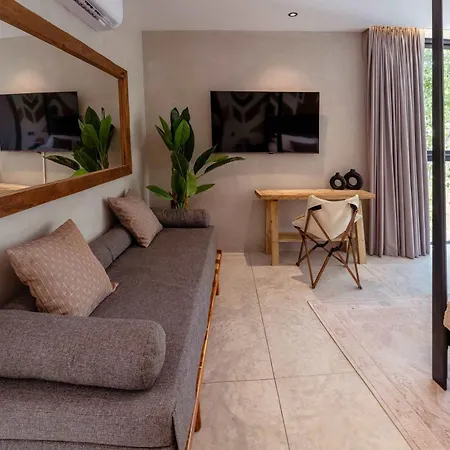 Chumuuk - Modern 5br Sanctuary With Large Pool And Rooftop Terrace Apartment Tulum