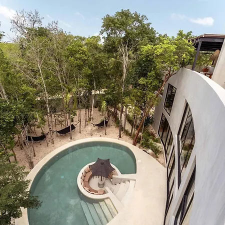 Chumuuk - Modern 5br Sanctuary With Large Pool And Rooftop Terrace Apartment *