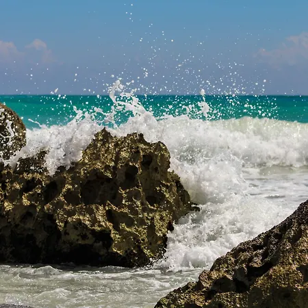 Piedra Escondida Tulum