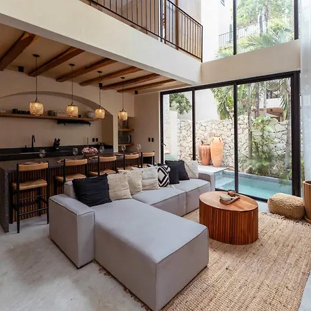 Luxe 3br - Two Private Pools Including Rooftop Modern Boho Style Villa *