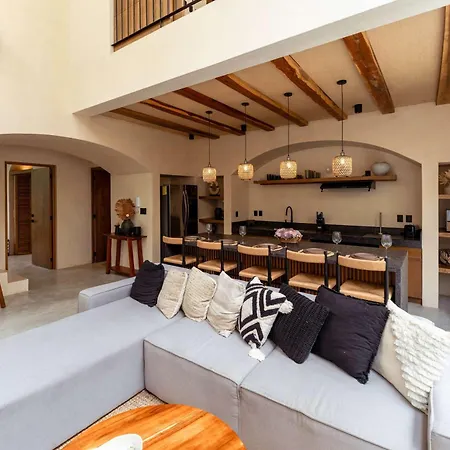 Villa Luxe 3br - Two Private Pools Including Rooftop Modern Boho Style *