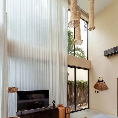 Villa Luxe 3br - Two Private Pools Including Rooftop Modern Boho Style