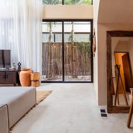 Villa Luxe 3br - Two Private Pools Including Rooftop Modern Boho Style *