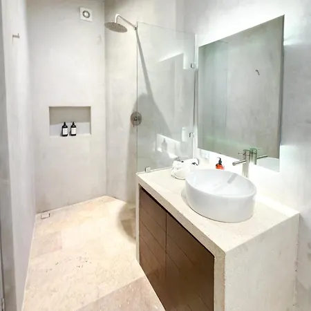 Private Pool New King Bed Wifi 303 *