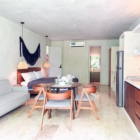 Private Pool New King Bed Wifi 303 Apartment *