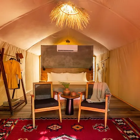 Our Habitas - Adults Only Hotel