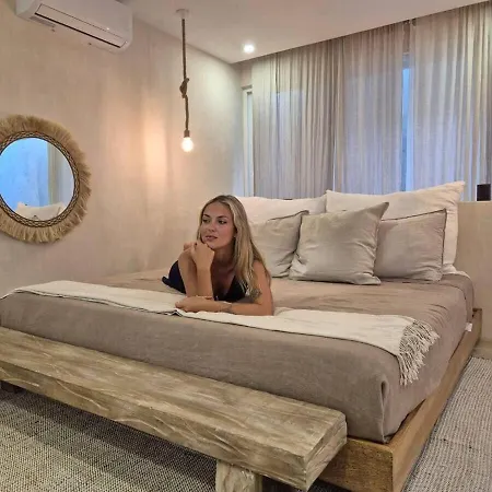 Luxury Hideaway - Rooftop Pool - Jacuzzi - Gym In Apartment *