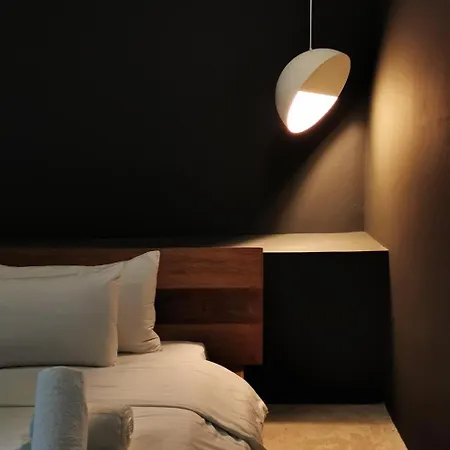 Bed & Breakfast Loba Male Only 4*