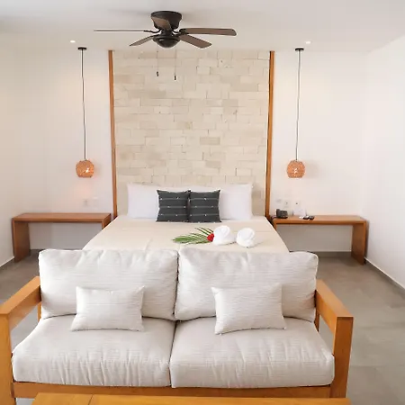 Blanco Adults Only Hotel 3*