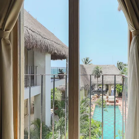 Panamera Hotel 4*