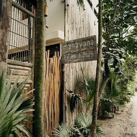 Hotel Mahayana Homes