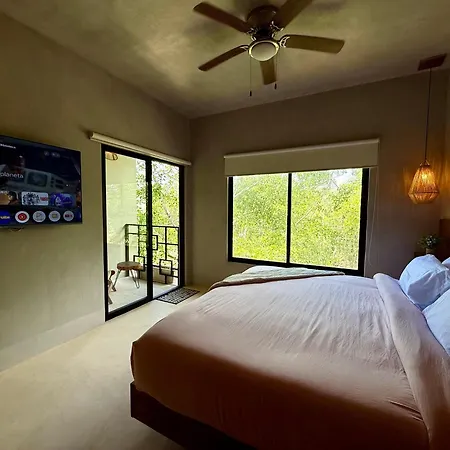 Luxury Penthouse With Private Plunge Pool In *