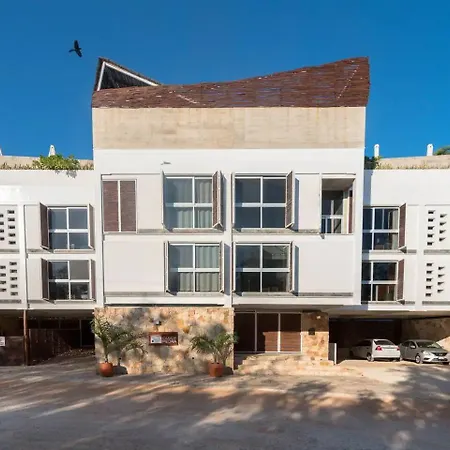 Casa De Piedra Aparthotel