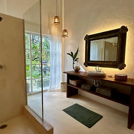 Casa Airam Beachfront In Sian Kaan