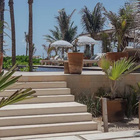 Panamera 4* Tulum