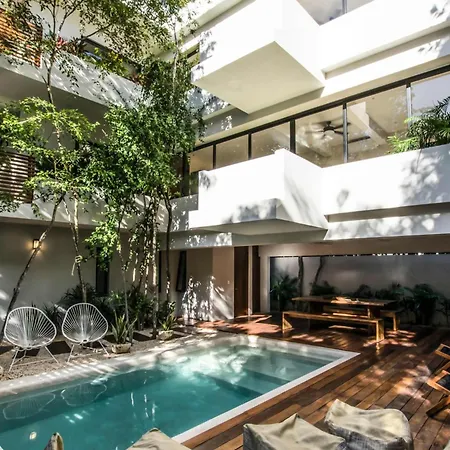 Holiday home Casa Kookay, 6br Luxury 3 Pools, Aldea Zama Tulum