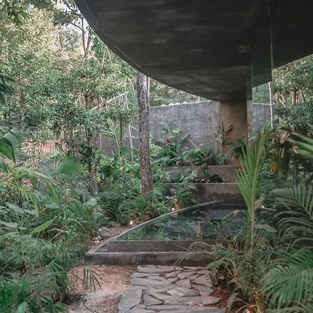 Kataluum- Luxurious Eco-chic Ph With Pool *