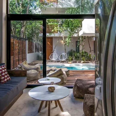 Casa Kookay, 6br Luxury 3 Pools, Aldea Zama Holiday home *