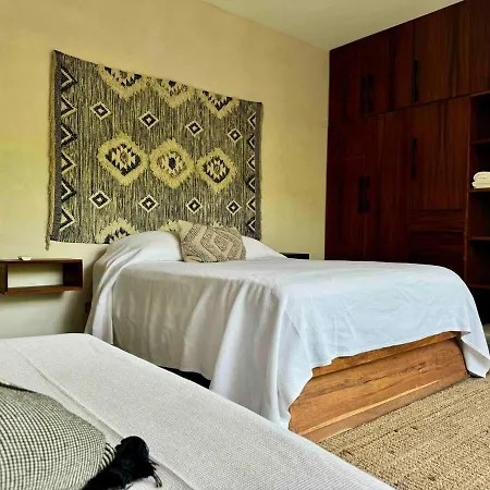 Kataluum- Luxurious Eco-chic Ph With Pool Villa