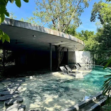 Kataluum- Luxurious Eco-chic Ph With Pool Tulum