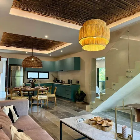 Villa Kataluum- Luxurious Eco-chic Ph With Pool