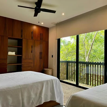 Kataluum- Luxurious Eco-chic Ph With Pool *