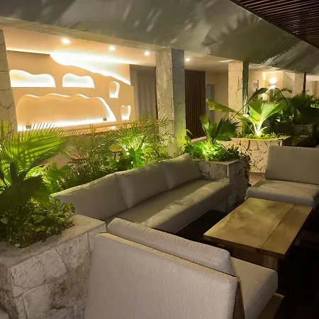 Private Jacuzzi Jungle View In La Veleta