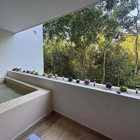 Private Jacuzzi Jungle View In La Veleta Apartment Tulum