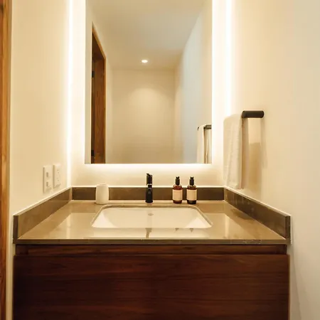 101 Park By Lumina Apartment *
