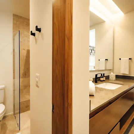 101 Park By Lumina Apartment