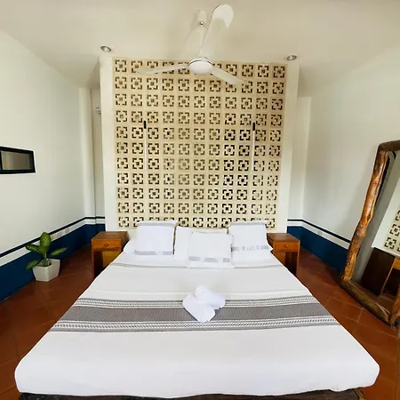 Centro, Party Hotel Tulum