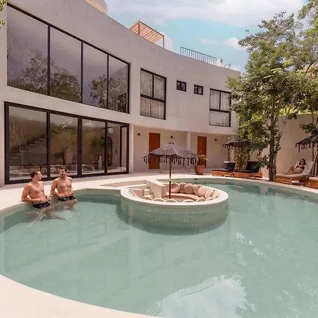 Chumuuk - Modern 5br Sanctuary With Large Pool And Rooftop Terrace Tulum