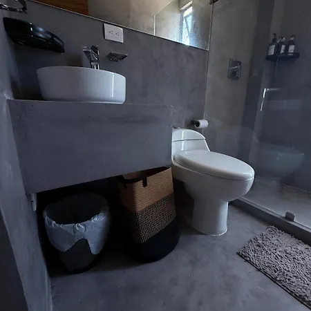 2 Bdrm-2 Baths For Groups & Music Lovers Apartment *