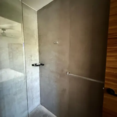 2 Bdrm-2 Baths For Groups & Music Lovers