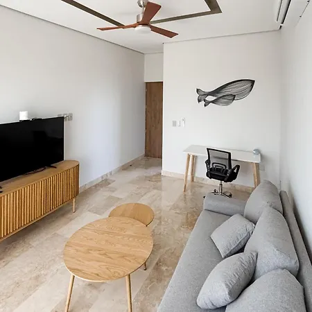Pelican Breeze C301 Tulum