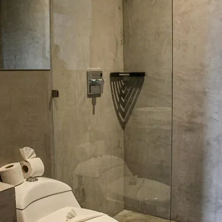 2 Bdrm-2 Baths For Groups & Music Lovers *