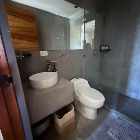 2 Bdrm-2 Baths For Groups & Music Lovers *