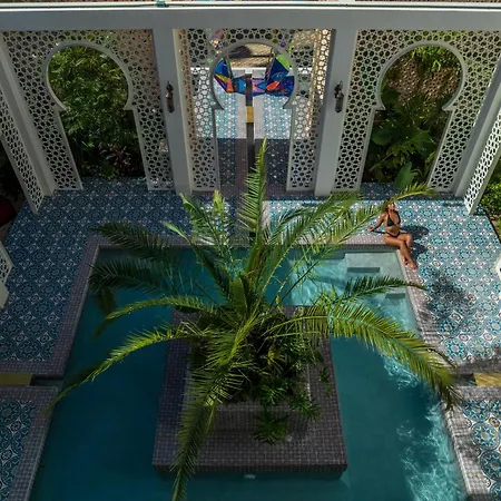 Hotel Sana Beachfront Boutique 5*