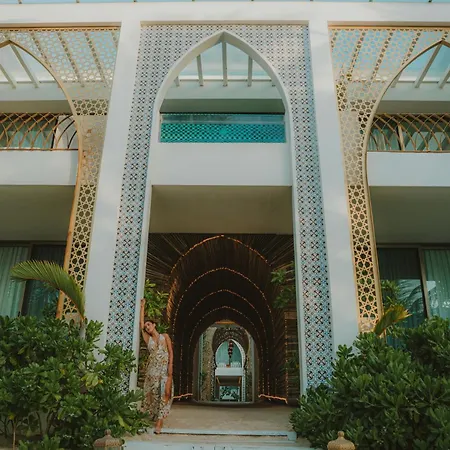 Sana Beachfront Boutique Hotel