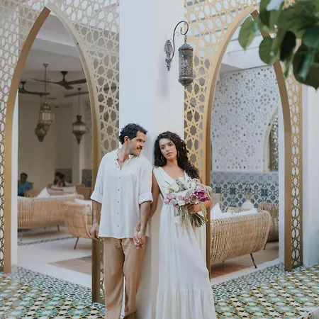Sana Beachfront Boutique Hotel